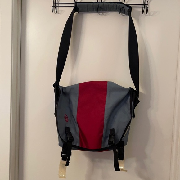 Timbuk2 Bags Timbuk2 Large Waterproof Messenger Bag Euc Poshmark
